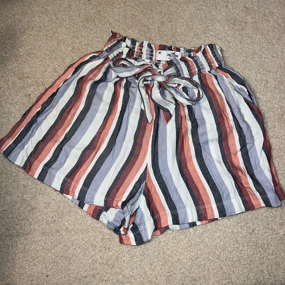Hollister paper bag flowy shorts